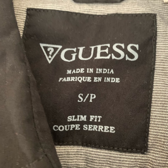 Guess slim fit dress tshirt buttons up size S - Picture 2 of 3